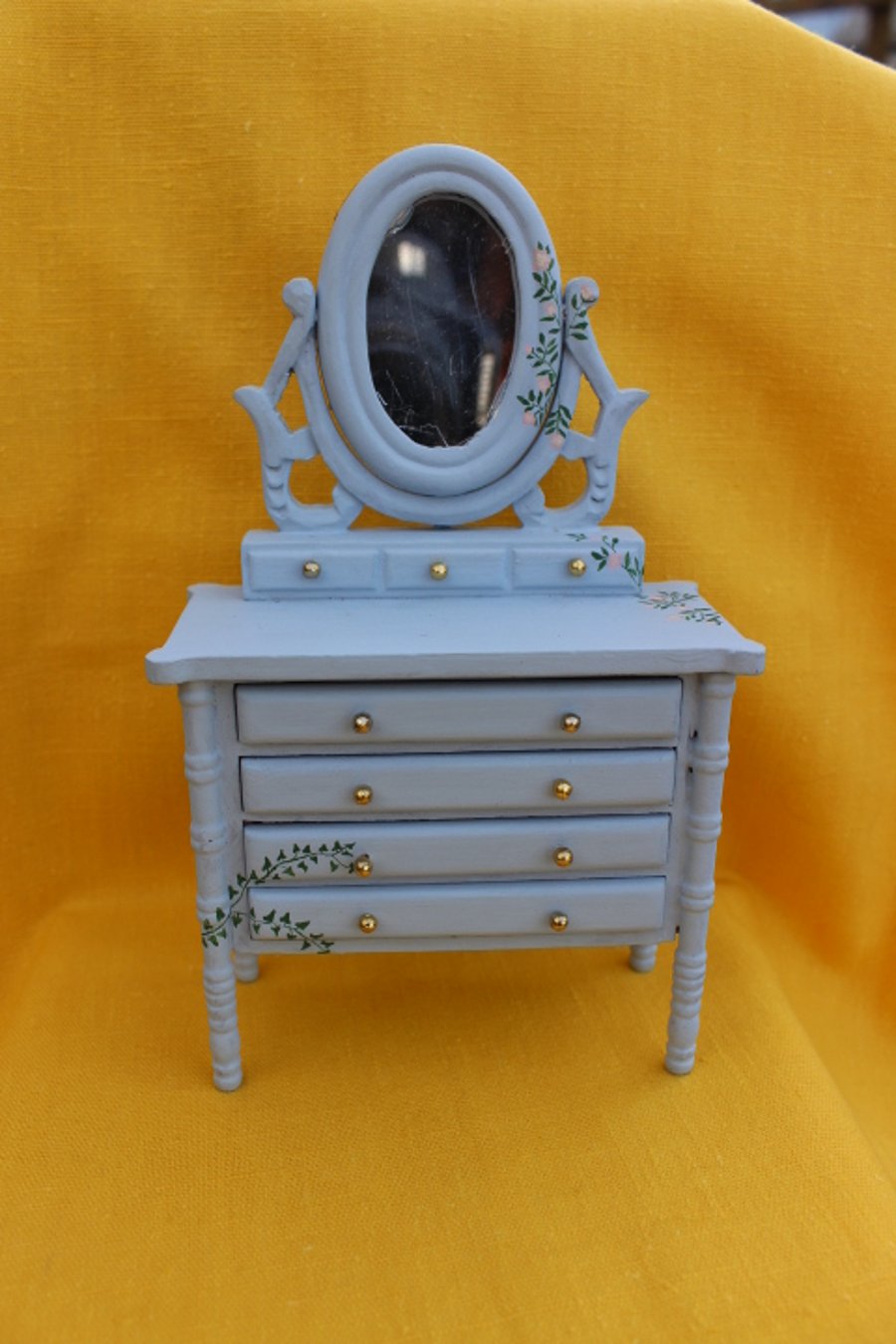 12th scale Dressing table