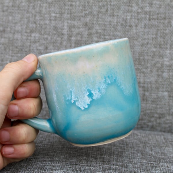 Ceramic ocean wave mug 