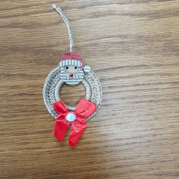 Diane's Santa Mini Wreath