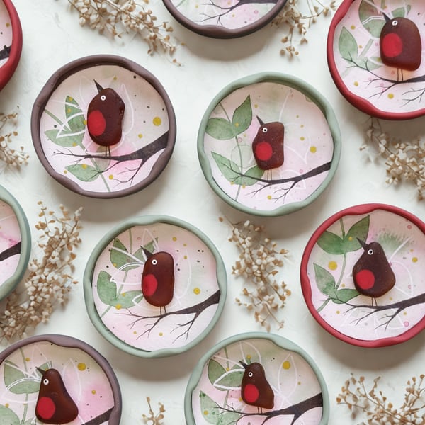 Sea Glass Robin Fridge Magnet - Recycled Jar Lids