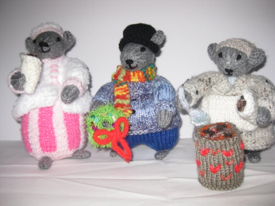 Hand Knitted  set of Dickensian Mice