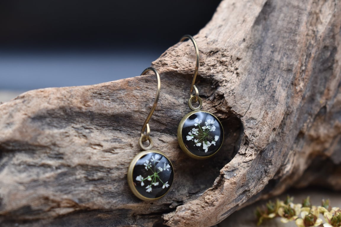 Hypoallergenic Real Pressed Flower Resin Earrings, Titanium Ear Hooks, Black