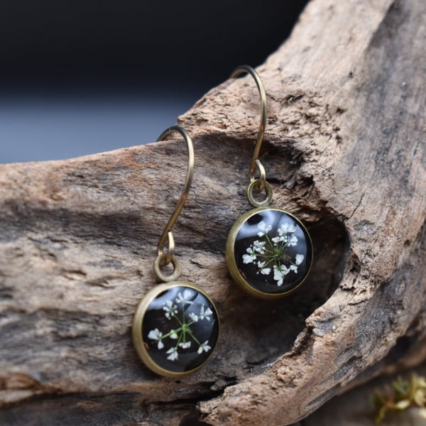 Hypoallergenic Real Pressed Flower Resin Earrings, Titanium Ear Hooks, Black