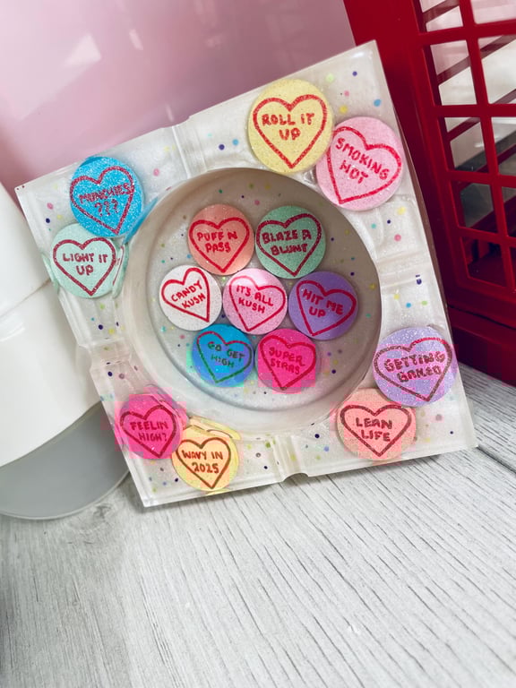 Love Hearts Custom Resin Ashtray, Rolling Tray Gift Set