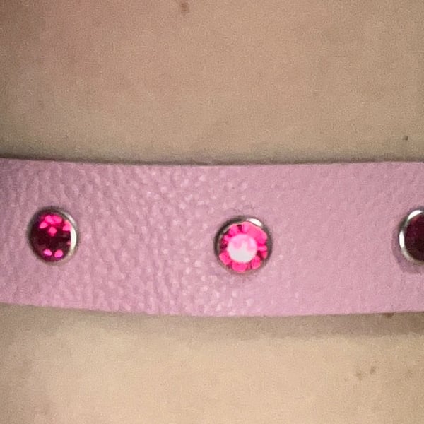 Light Pink Leather Choker with 7 Bright Pink Gemstones (sized at 16.25"-18")