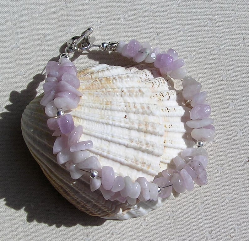 Lilac Kunzite Gemstone Beaded Bracelet "Heather Mist"