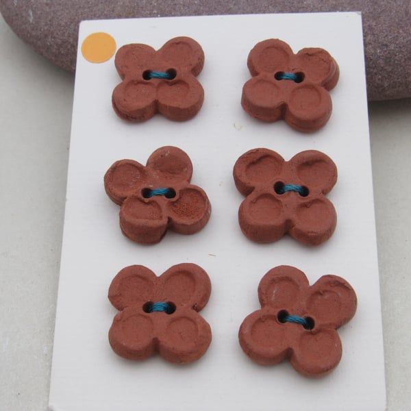6 Small Terracotta Flower Buttons