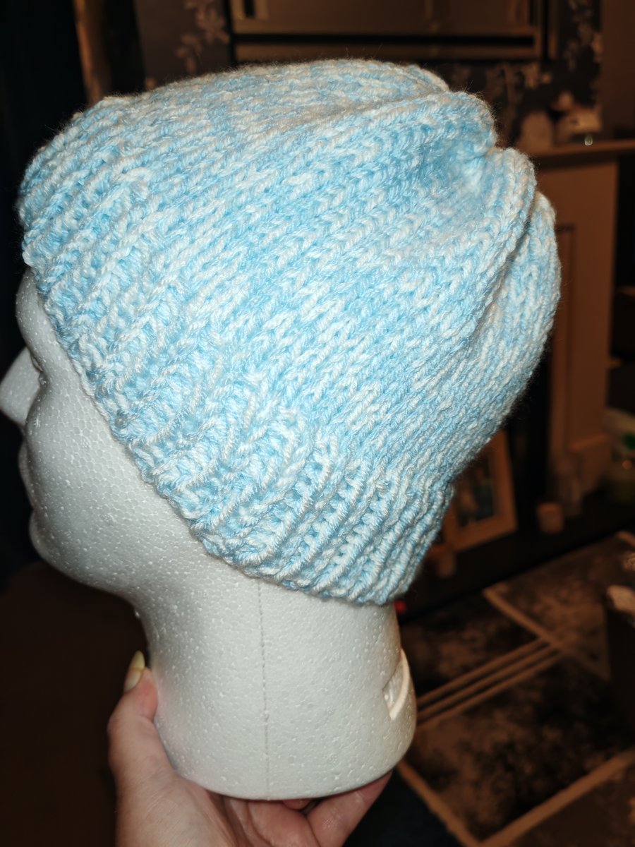 Beautiful mens white and blue knit beanie 