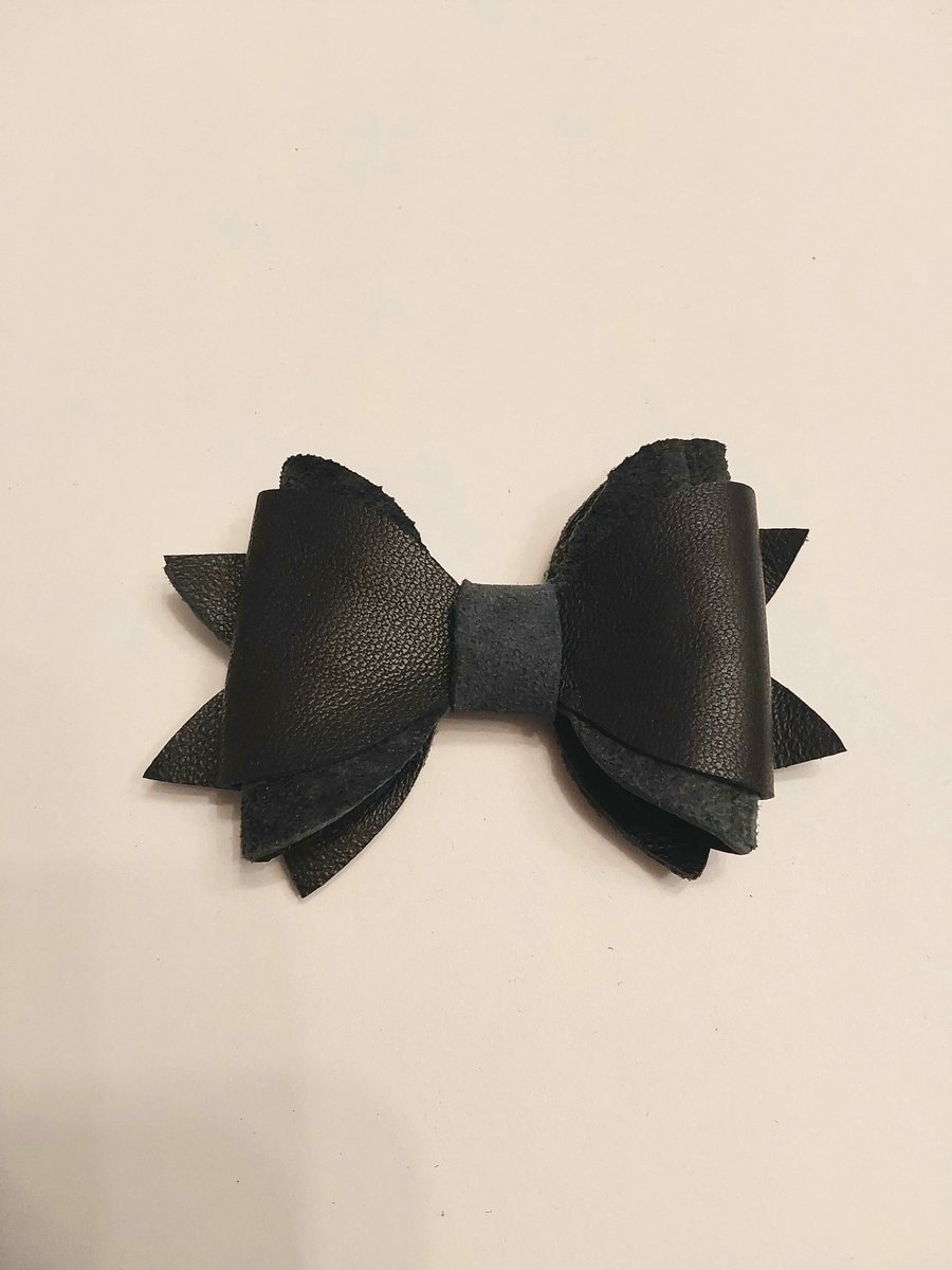 dog cat collar Small repurposed genuine leather bows multiple use 