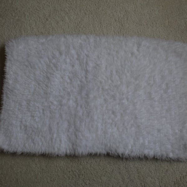 Handknitted White Fluffy Blanket 70x55cm