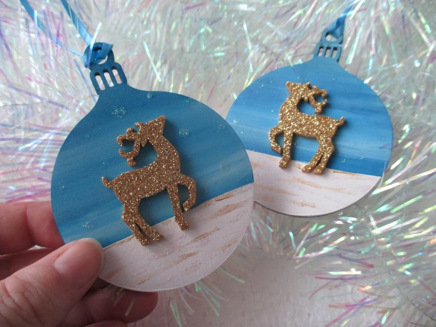 Christmas Tree Decoration x2 Stag Deer Glittery Gold Wooden Hand Painted