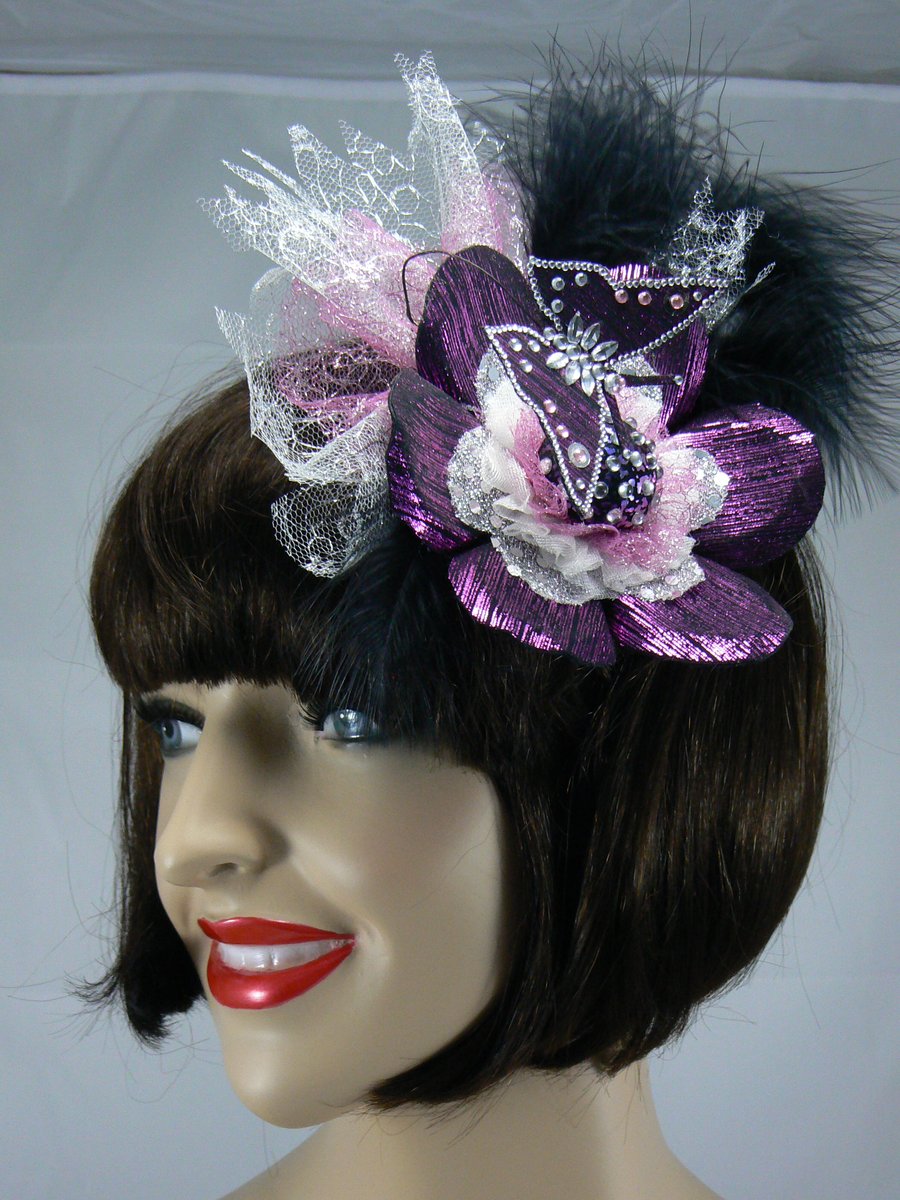 Fascinator hovering butterfly (cerise)