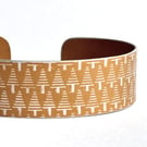 Tree pattern aluminium cuff mustard