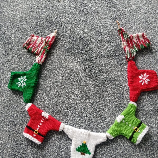 Mini Christmas Jumper garland 
