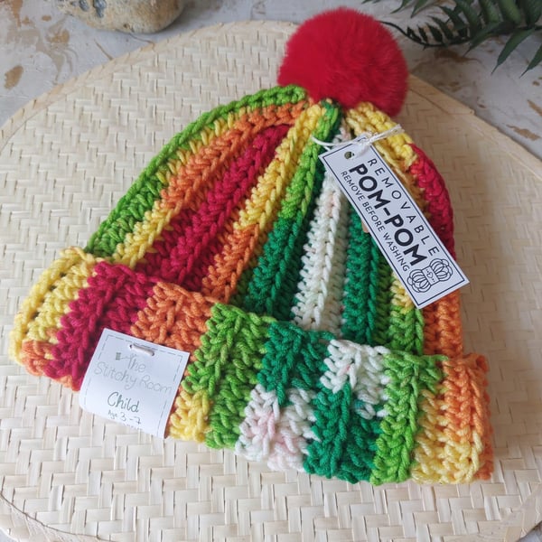 Crochet Pom Pom Hat Beanie Red & Green Age 3-7 Years