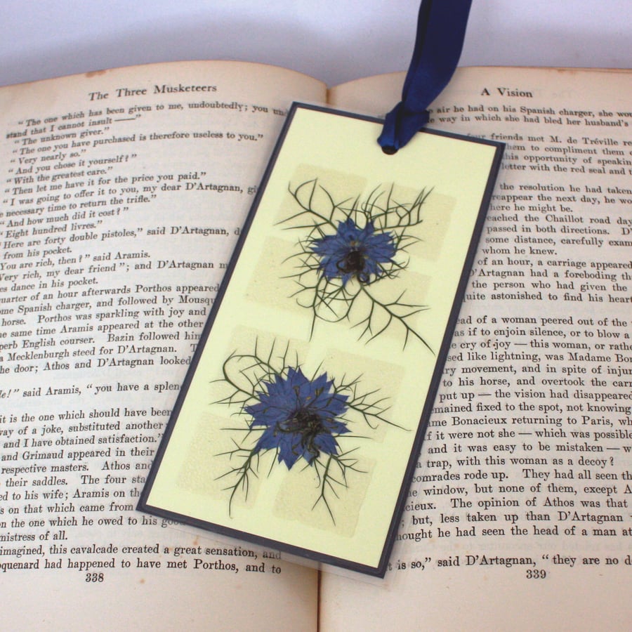 Handmade pressed flower bookmark - Love in a Mist (Nigella)