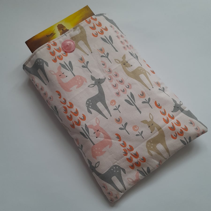 Deer Design Padded Book Sleeve