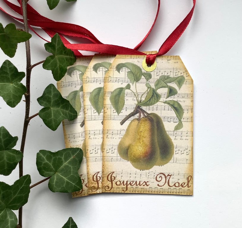 CHRISTMAS gift tags ( set of 3) .Vintage,French-style. Noel. Pear. Botanical.
