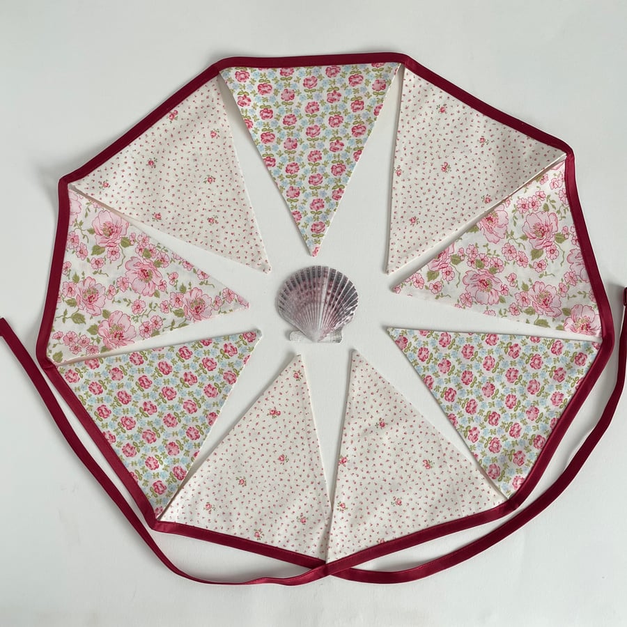 Large vintage bunting with pink flowers - reversible 