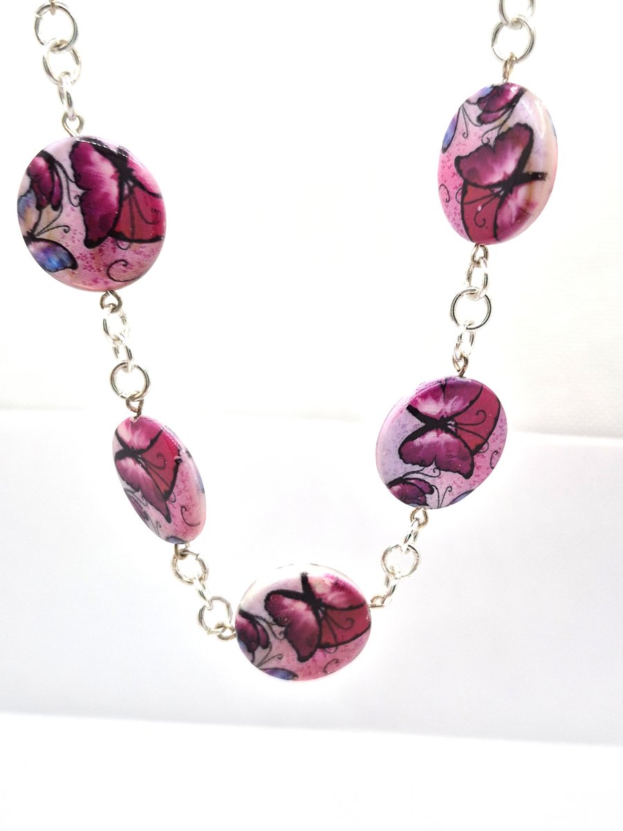 Handmade painted butterflies shell rosary link necklace 
