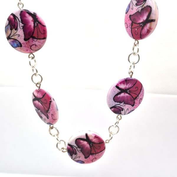 Handmade painted butterflies shell rosary link necklace 