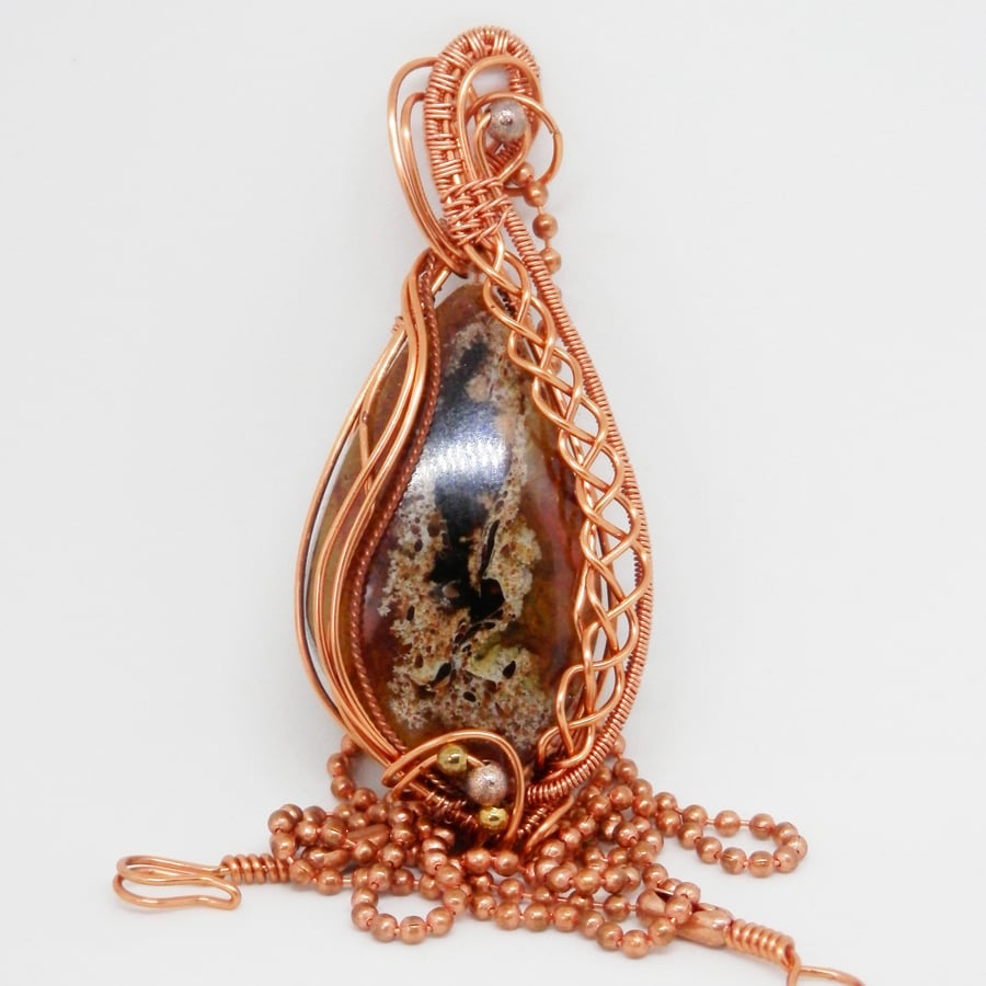 Celtic Style Copper Necklace With Indonesian Amber