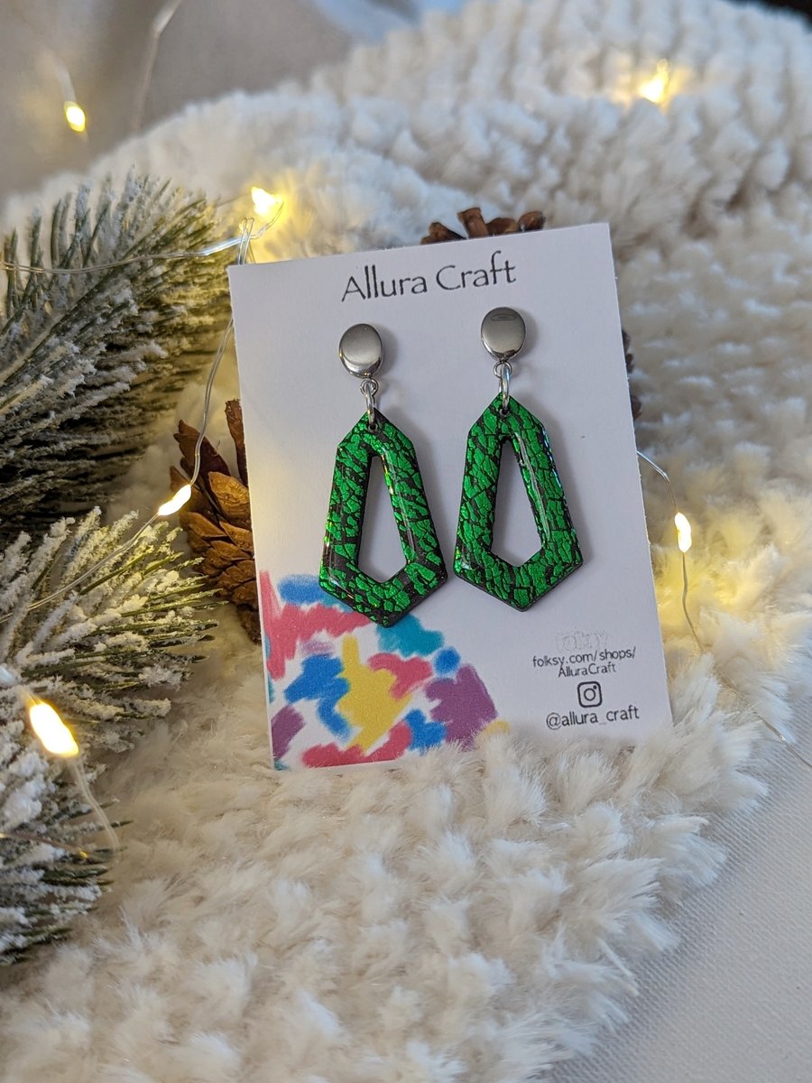 Green Twinkle Crackle Earrings