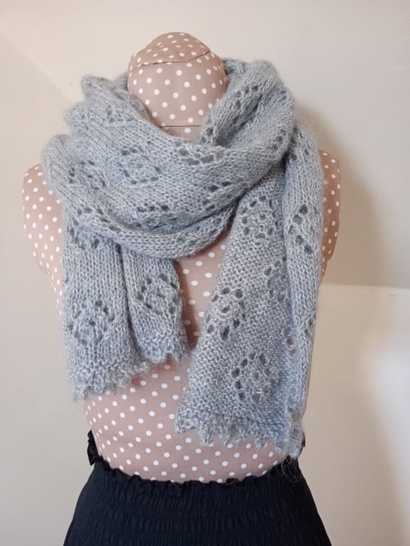 Dancing in the Moonlight - Hand knitted scarf with beautiful lace detail