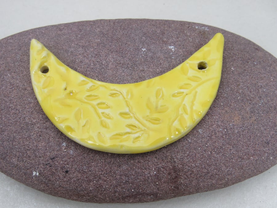 Lemon Yellow Leaf Pattern Ceramic Crescent Bib Pendant