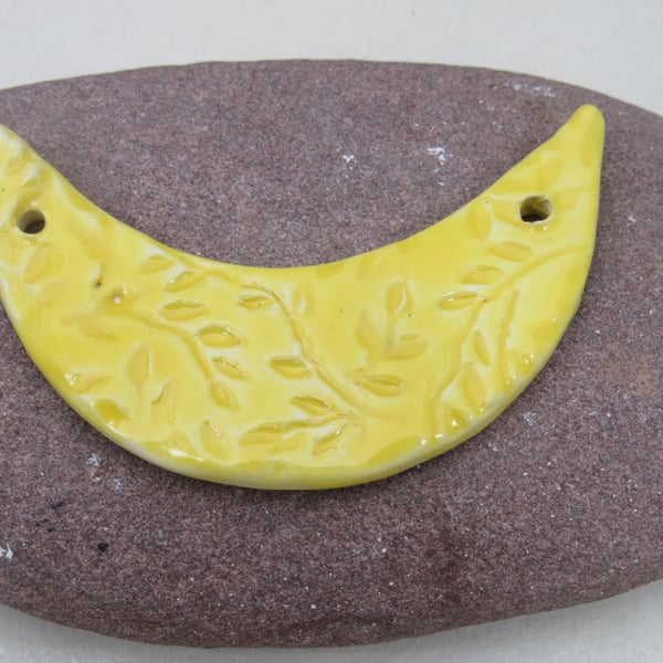 Lemon Yellow Leaf Pattern Ceramic Crescent Bib Pendant