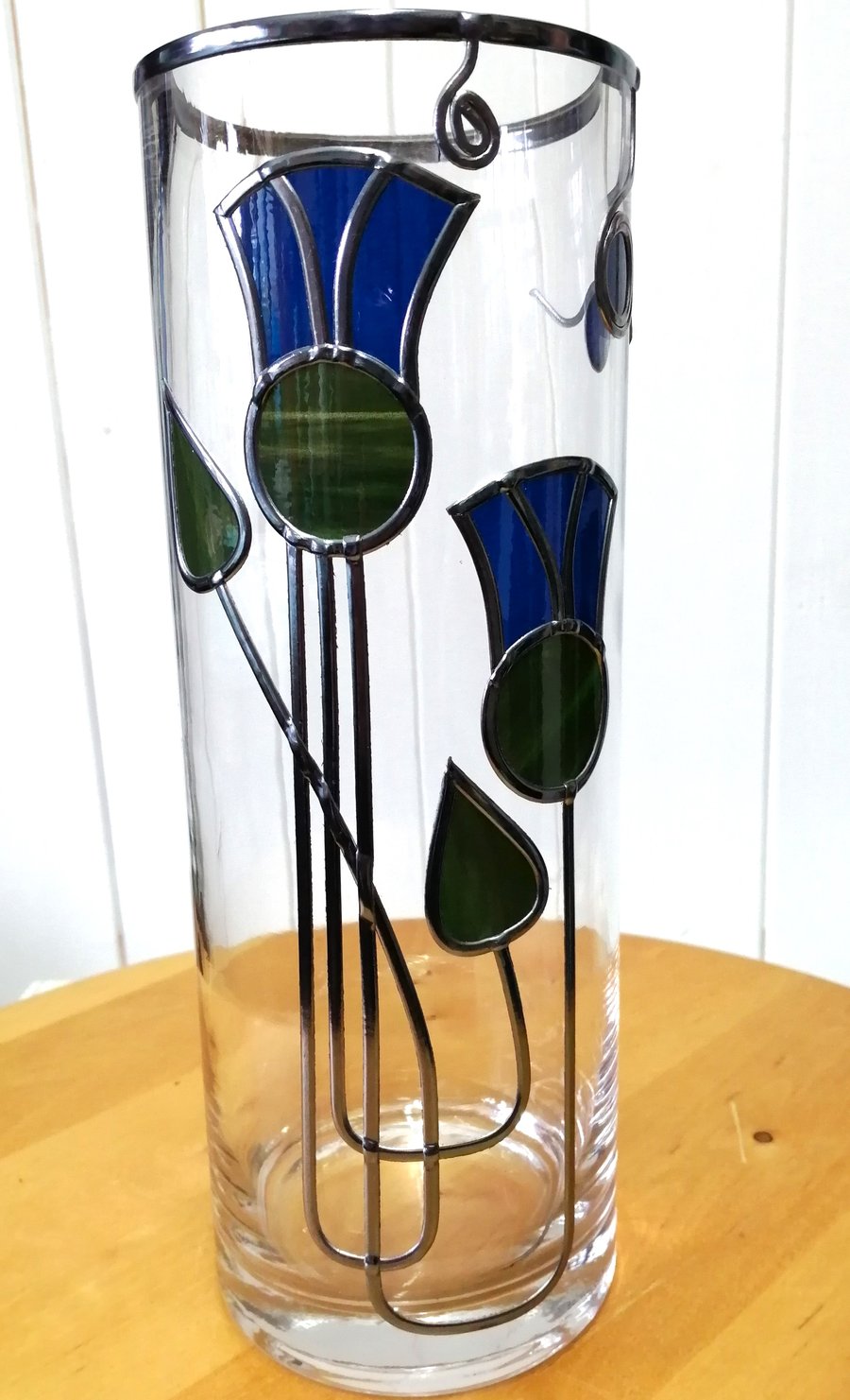 Cluaran is a Scottish Thistle Stained Glass Effect Flower Vase 25cm tall