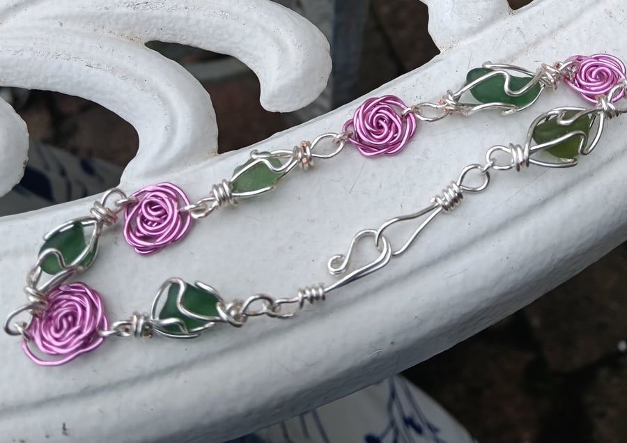 MID PINK ROSES & SEAGLASS BRACELET - 