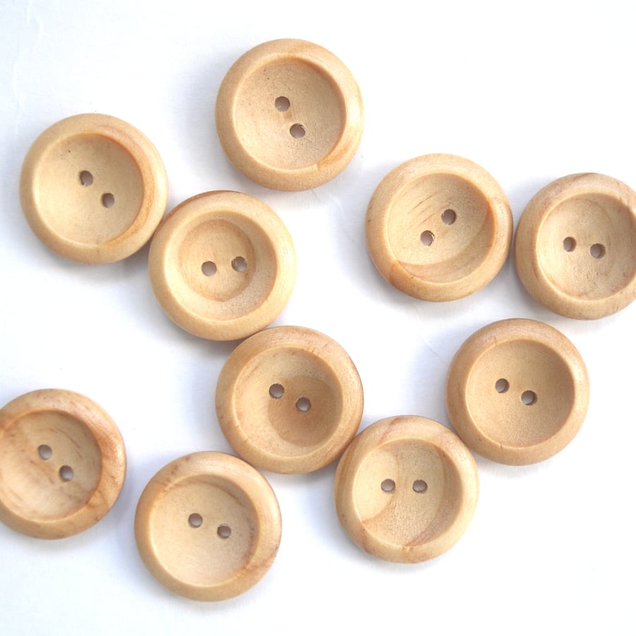 10 medium wooden buttons