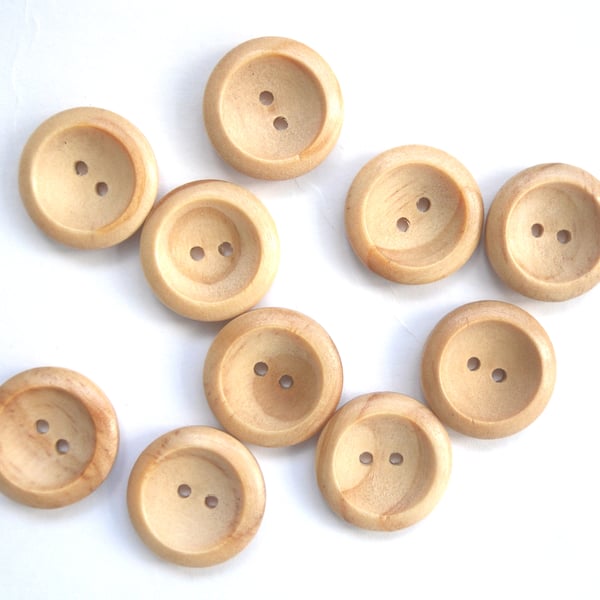 10 medium wooden buttons