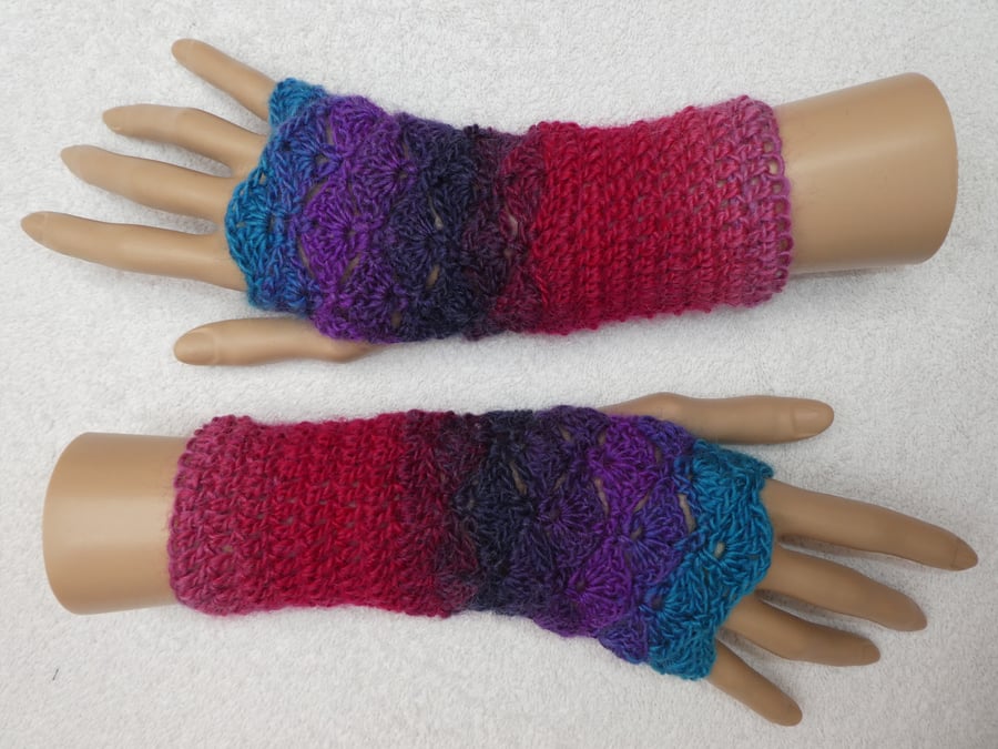 Crochet Fingerless Gloves Wrist Warmers in Double Knit Yarn Purple and Red