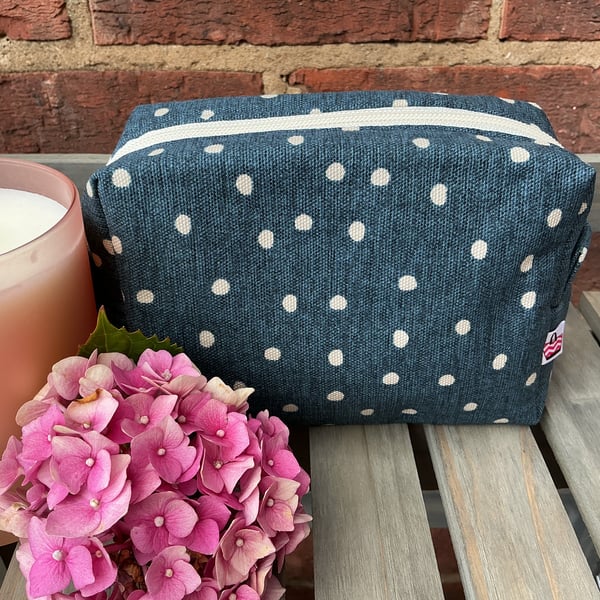 Blue Spot Box Pouch