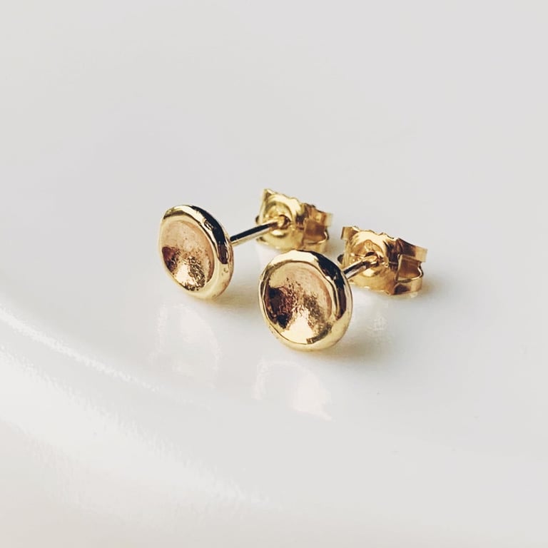Recycled gold concave stud EARRINGS