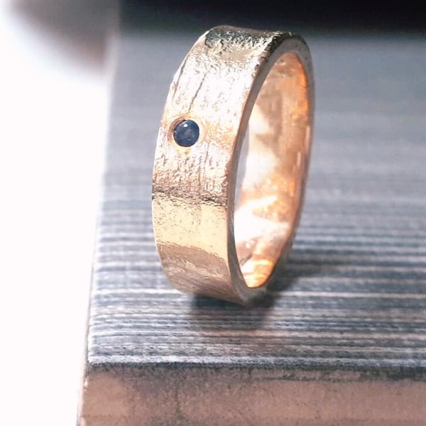 Solid 9 Carat Gold Band