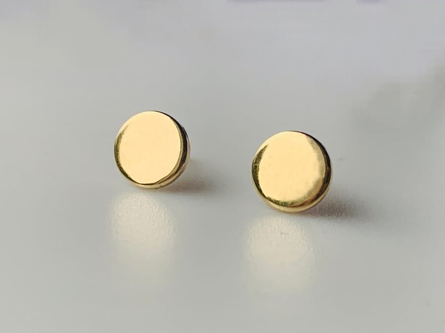 Recycled 9 carat Soild Gold Disc Stud Earrings