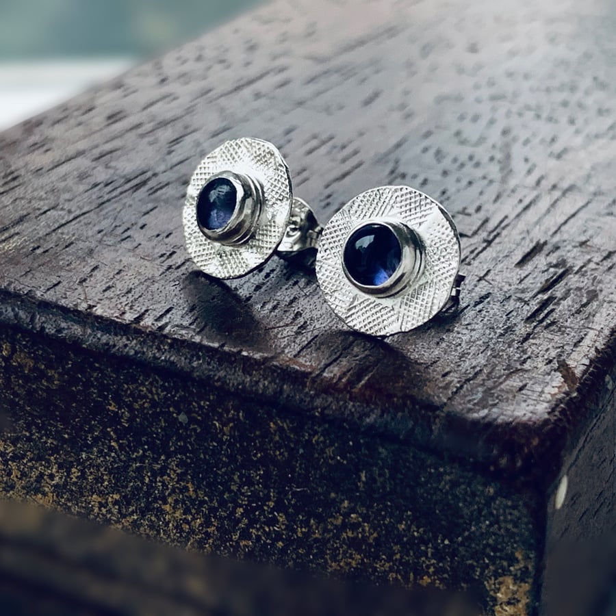 HANDMADE Silver stud earrings, Iolite set textured stud earrings