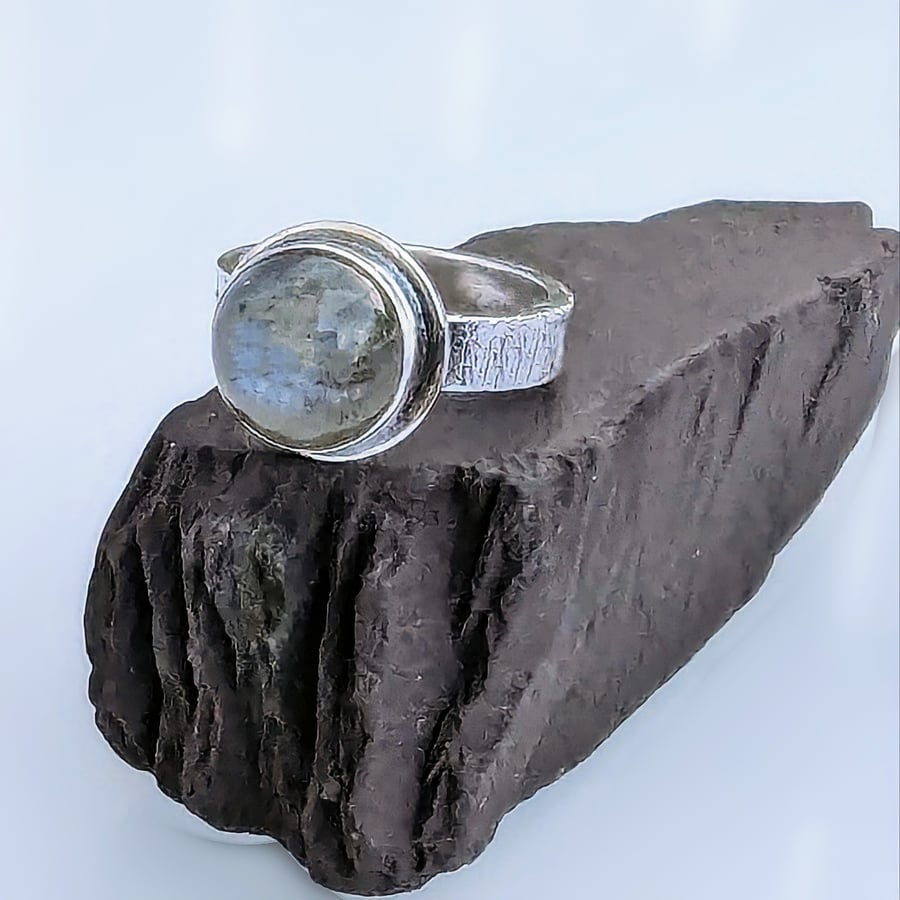 Recycled HANDMADE Sterling Silver Labradorite Ring