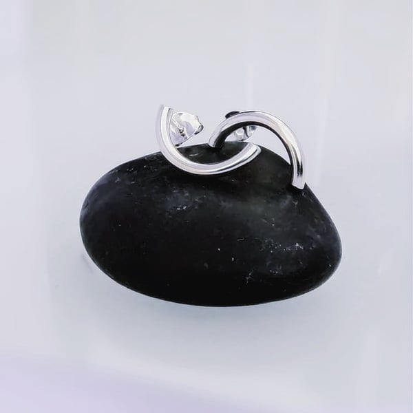 STERLING SILVER Arc stud earrings