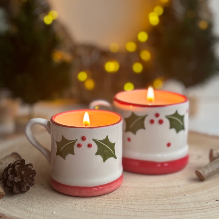 Classic Christmas Mug Candles Small
