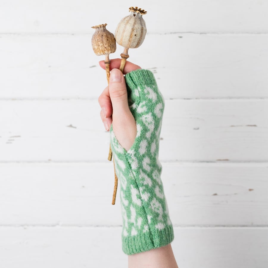 Leopard knitted wrist warmers - springtime green and white
