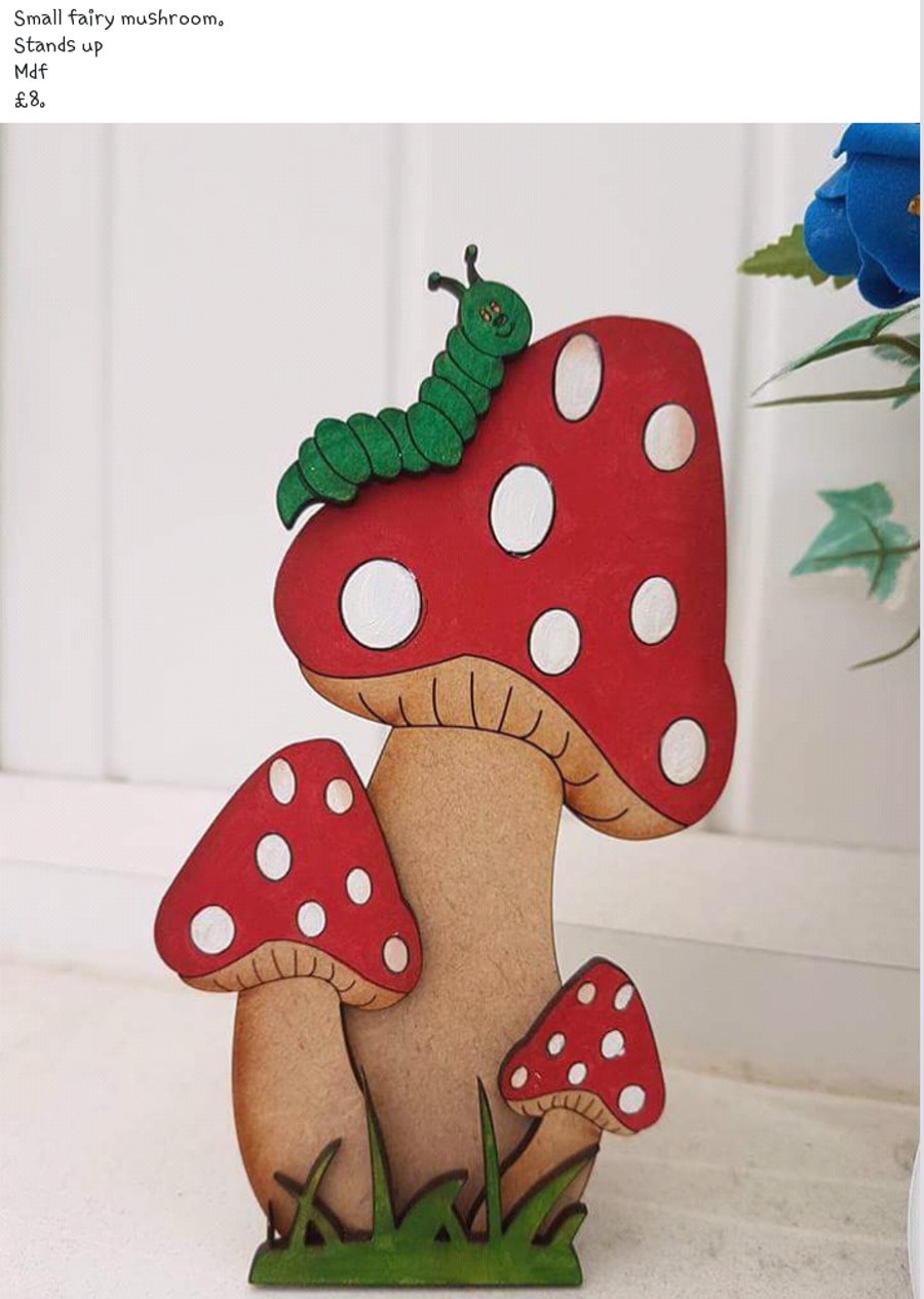 Stand up wooden toadstood