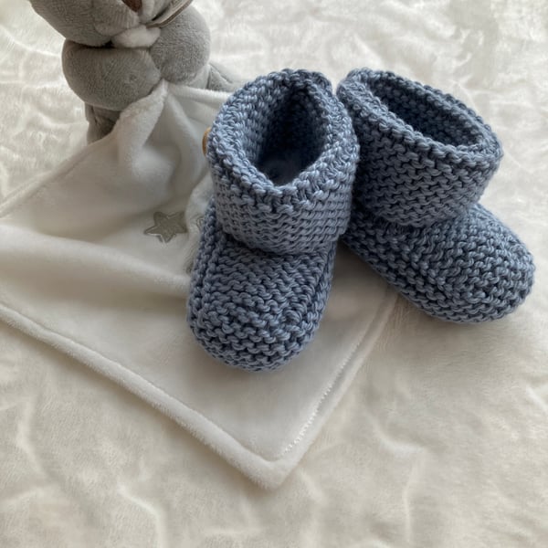 Hand knitted ‘Josh’ Baby Boy’s Booties (0-3 months)