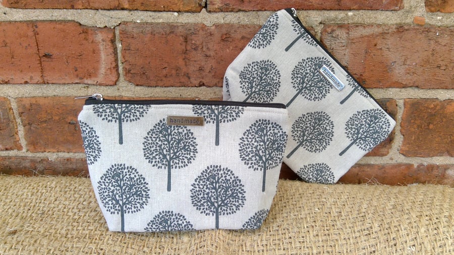 Black Mulberry Tree Zip Pouch