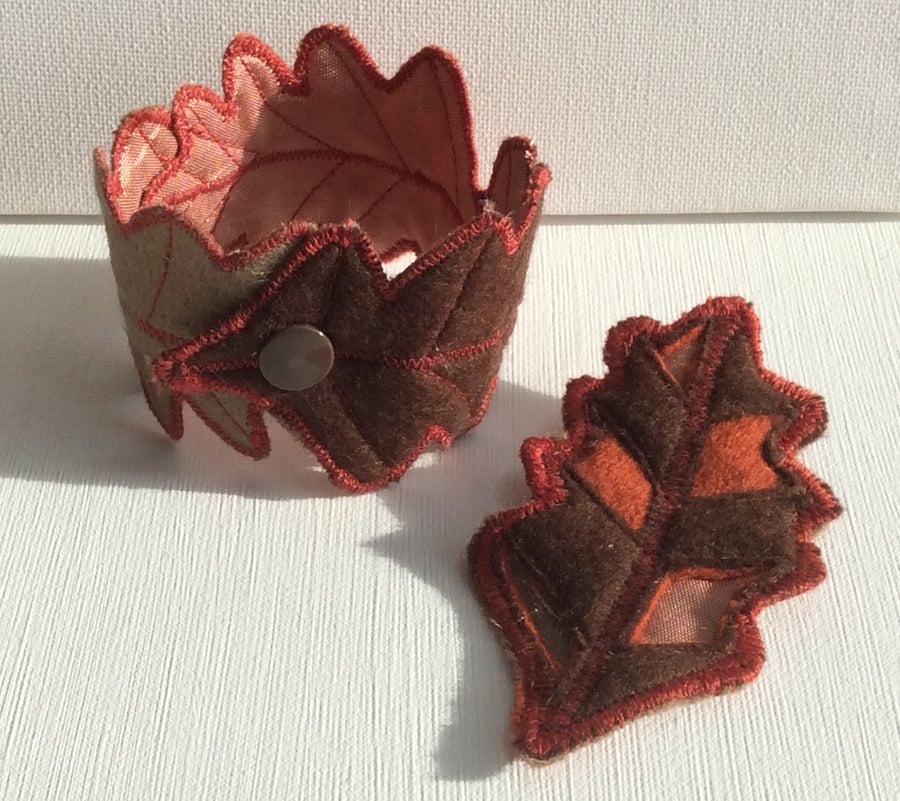 Beautiful bundle, fabric bracelet and brooch, oak leaves, autumn colours