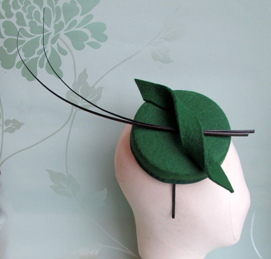 Green Pillbox Hat - Green Hat, Perch Hat, Wedding ,Races, Ladies Occasion Hat