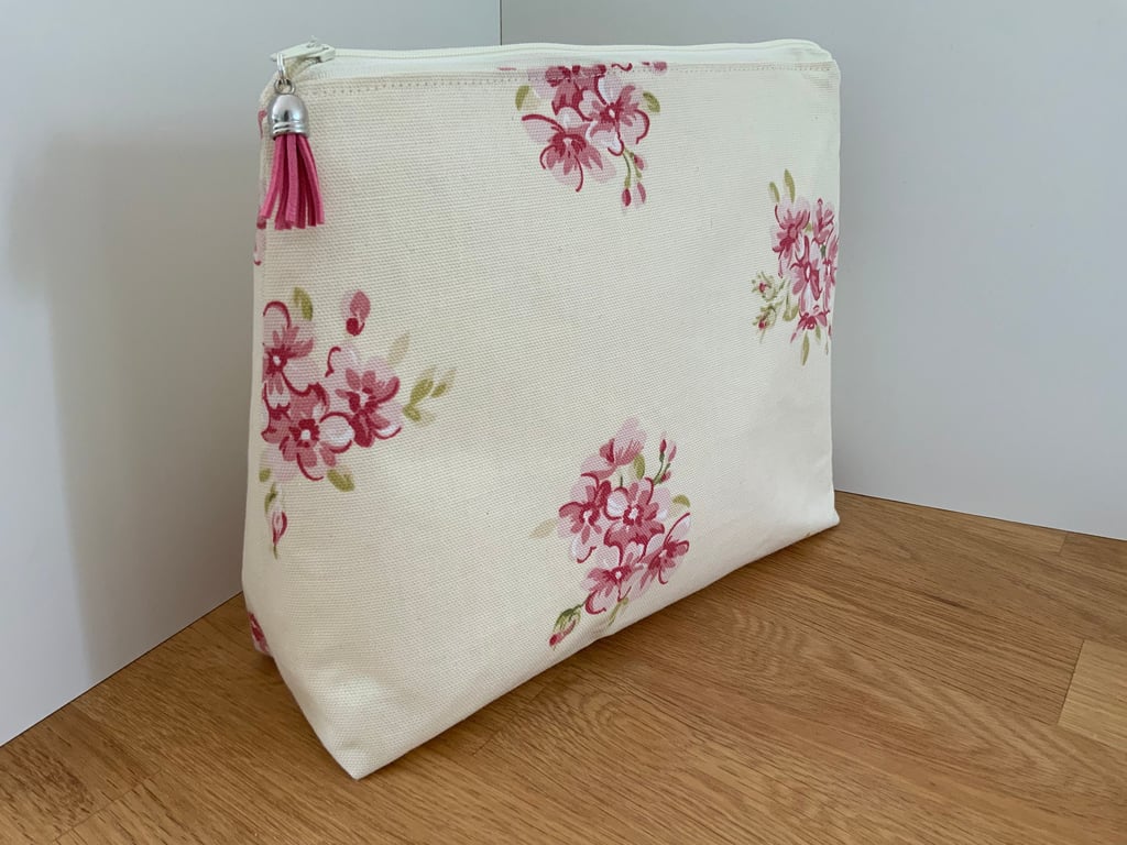 Toiletry Bag, Large Cosmetic Bag, Make Up Bag, Travel Bag, Cosmetic Purse